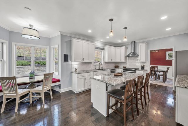 4208 Campbell View LN, Roanoke, VA 24018