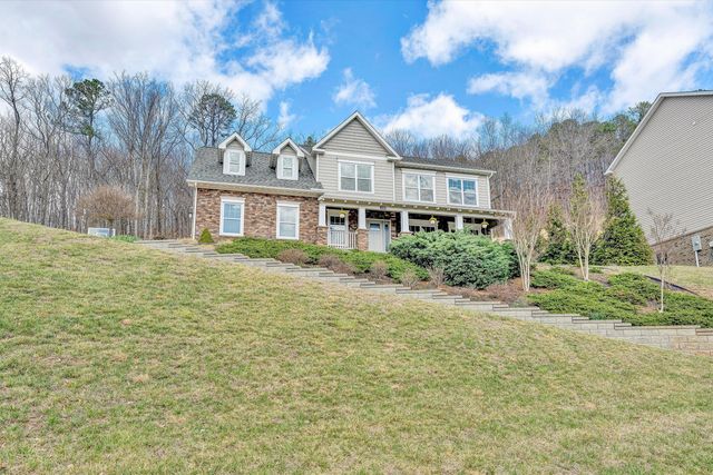 4208 Campbell View LN, Roanoke, VA 24018