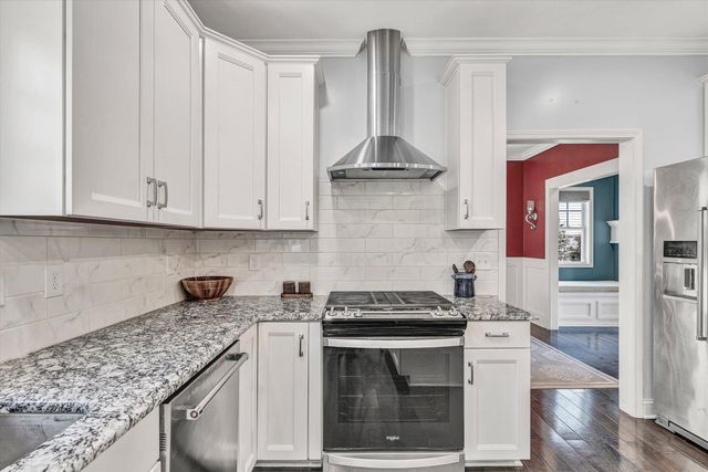 4208 Campbell View LN, Roanoke, VA 24018