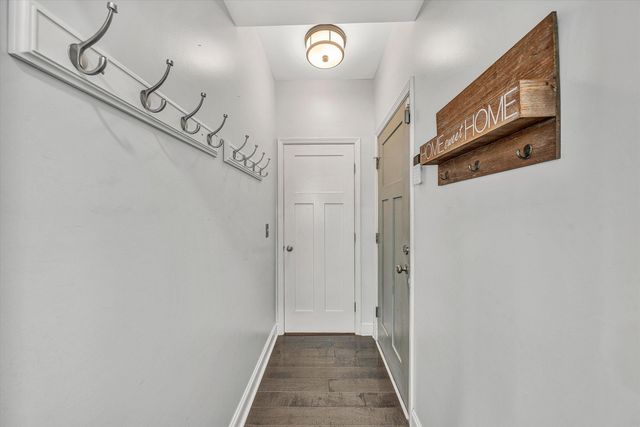 4208 Campbell View LN, Roanoke, VA 24018