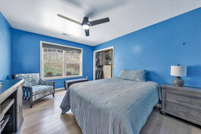 4208 Campbell View LN, Roanoke, VA 24018