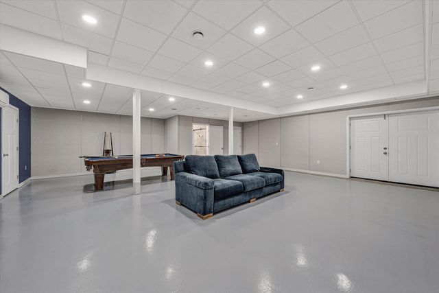 4208 Campbell View LN, Roanoke, VA 24018