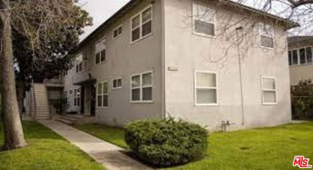 12717 Barbara Ann Street, North Hollywood, CA 91605