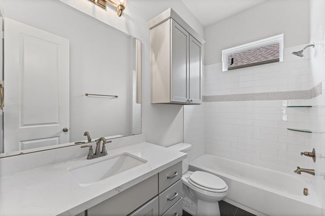 2505 Houston Avenue, Pearland, TX 77581