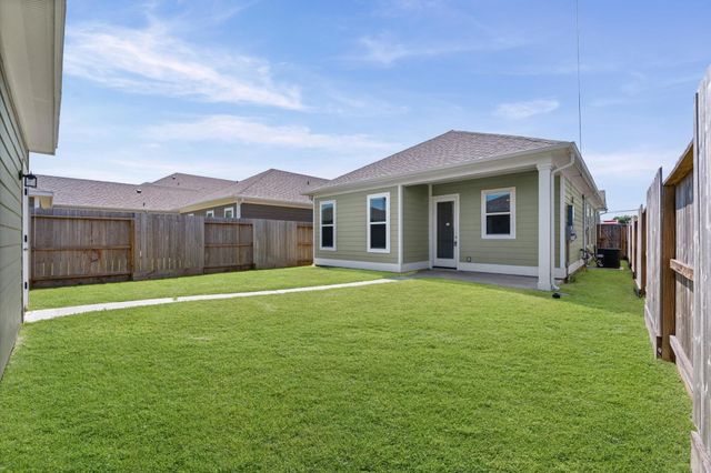 2505 Houston Avenue, Pearland, TX 77581