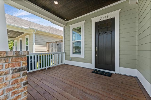 2505 Houston Avenue, Pearland, TX 77581