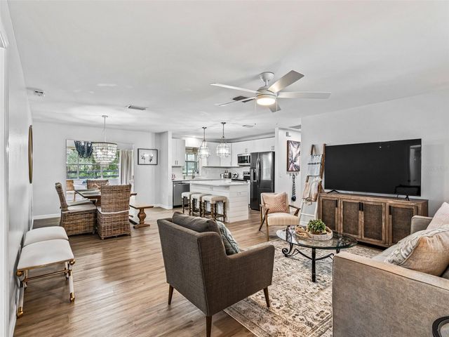 202 JUAREZ WAY, The Villages, FL 32159