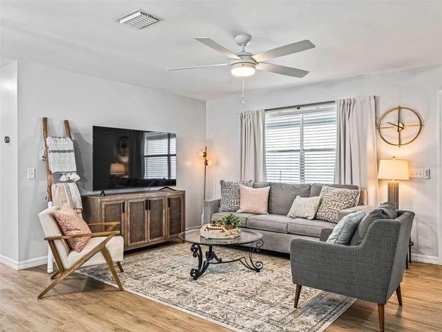 202 JUAREZ WAY, The Villages, FL 32159