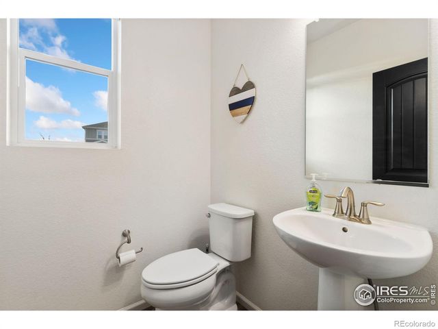 3202 Loomis Lake Court, Loveland, CO 80538