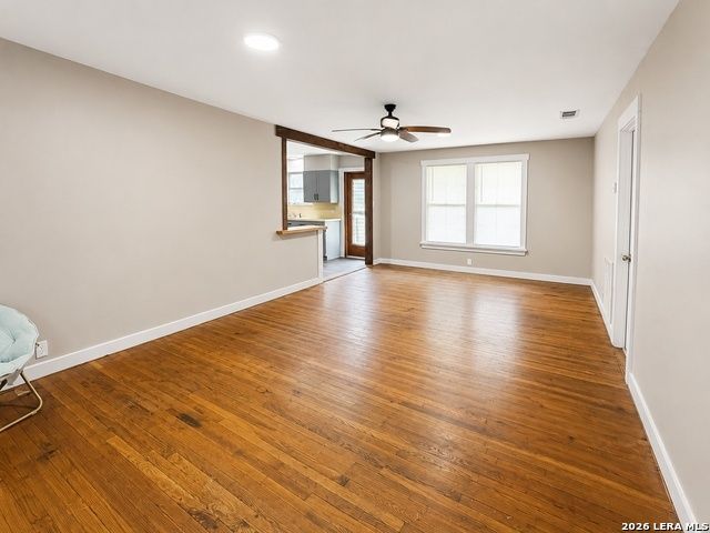 1106 Palm, Jourdanton, TX 78026