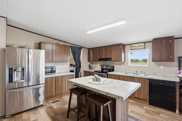 1420 Smooth Stone Drive, Cleburne, TX 76033