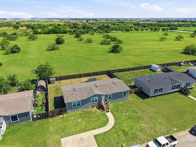 1420 Smooth Stone Drive, Cleburne, TX 76033