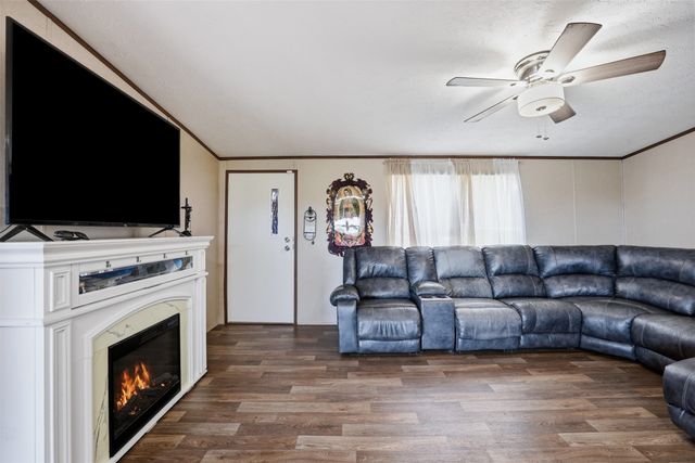 1420 Smooth Stone Drive, Cleburne, TX 76033