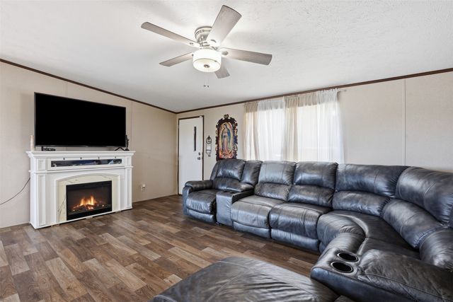 1420 Smooth Stone Drive, Cleburne, TX 76033
