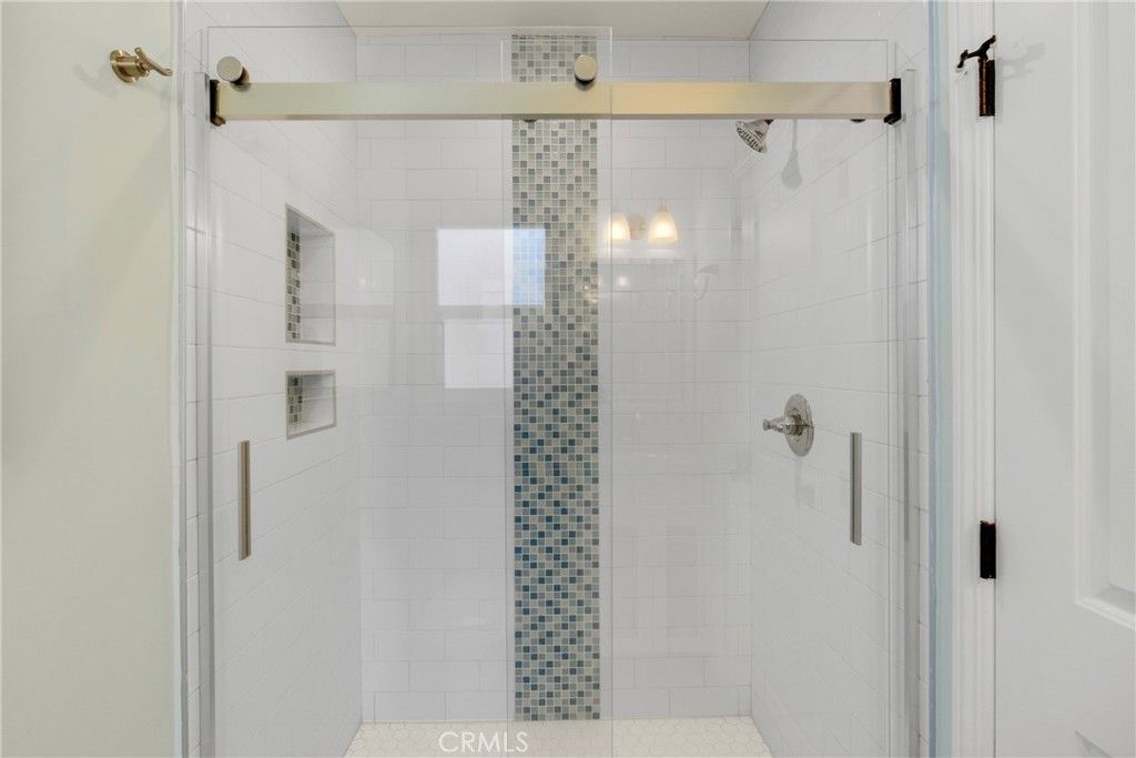 Image 24 of property listing at 9001 Debra Avenue, North Hills, CA 91343