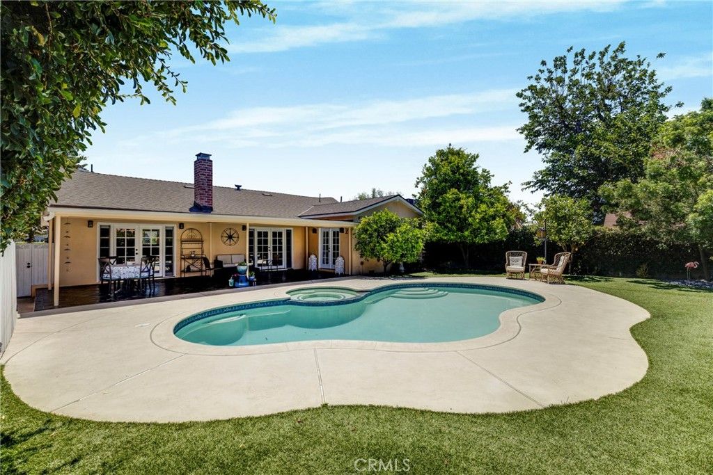 Image 31 of property listing at 9001 Debra Avenue, North Hills, CA 91343