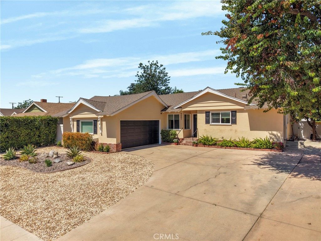 Image 39 of property listing at 9001 Debra Avenue, North Hills, CA 91343
