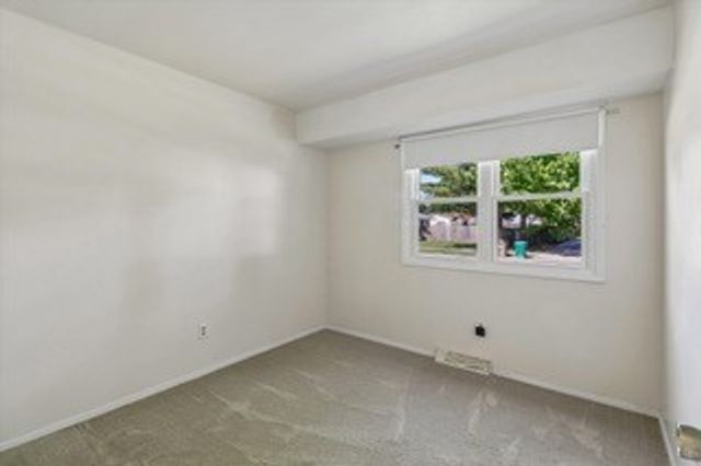 1207 4th Avenue SE, Altoona, IA 50009