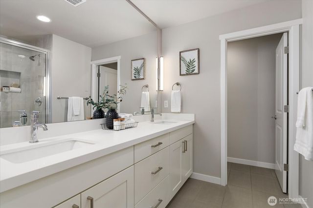 280 SW Ballast Way, Oak Harbor, WA 98277