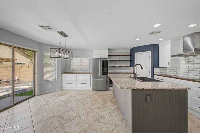 6774 E Four Peaks Way, Florence, AZ 85132