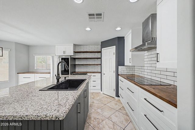 6774 E Four Peaks Way, Florence, AZ 85132