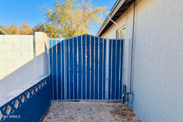 2022 W ASTER Drive, Phoenix, AZ 85029