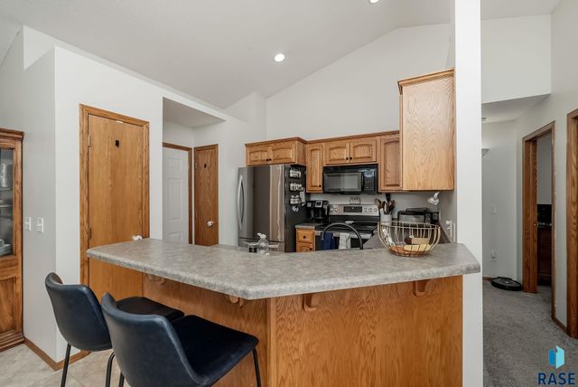 7425 W 52nd St Street, Sioux Falls, SD 57106