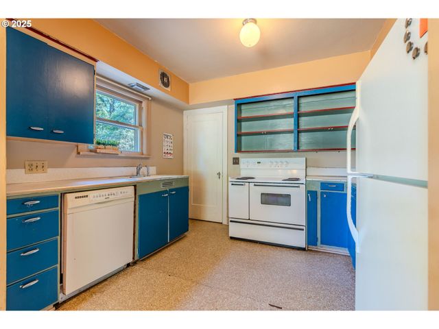 3230 Se 118TH Ave, Portland, OR 97266