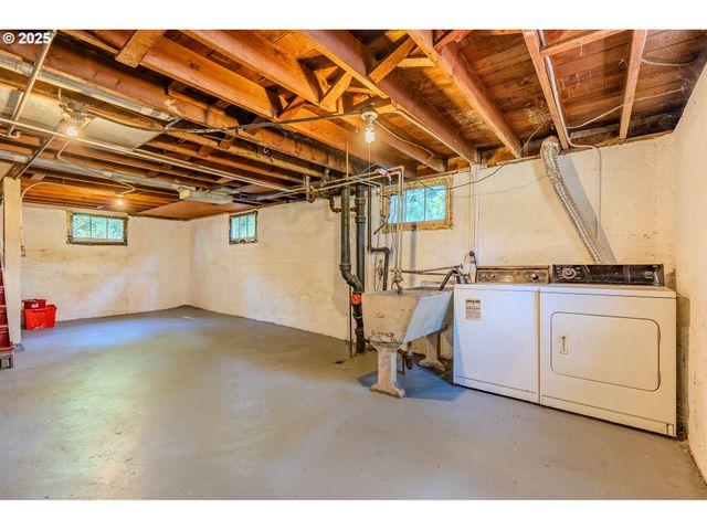 3230 Se 118TH Ave, Portland, OR 97266