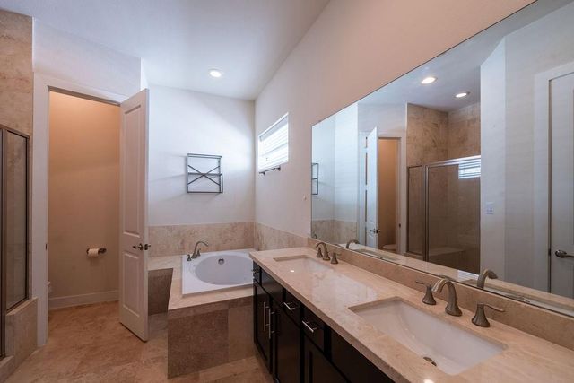 94 N Hutcheson Street, Houston, TX 77003