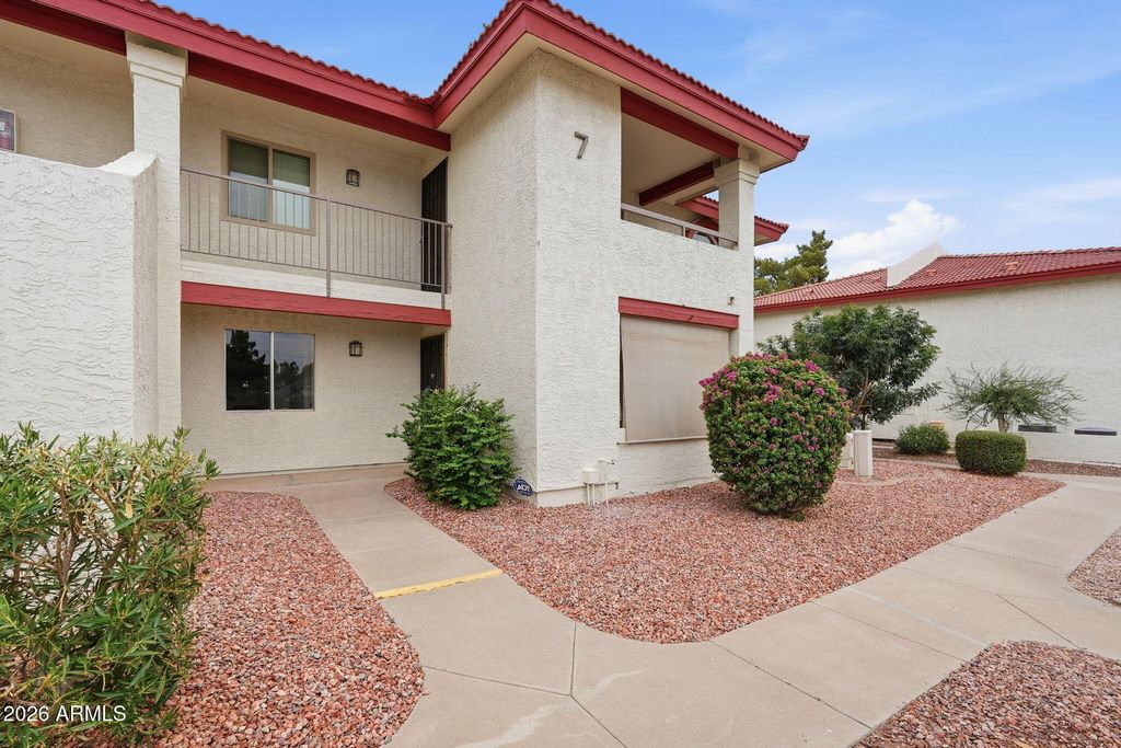 10610 S 48TH Street 1020, Phoenix, AZ 85044 — photo 3