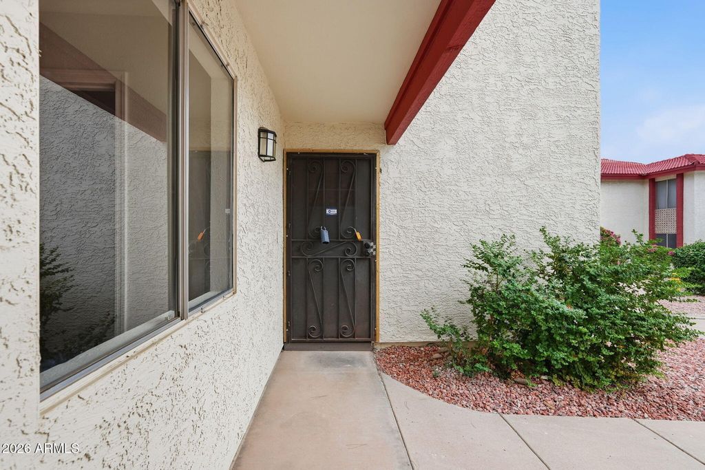 10610 S 48TH Street 1020, Phoenix, AZ 85044 — photo 4