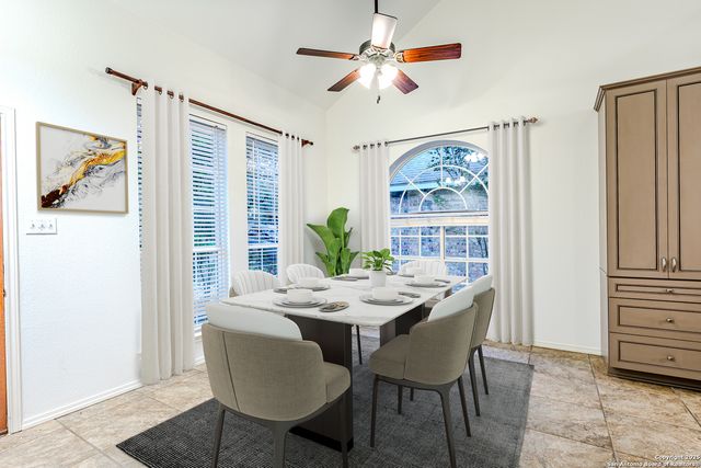 4 Aubrey Ct, San Antonio, TX 78216