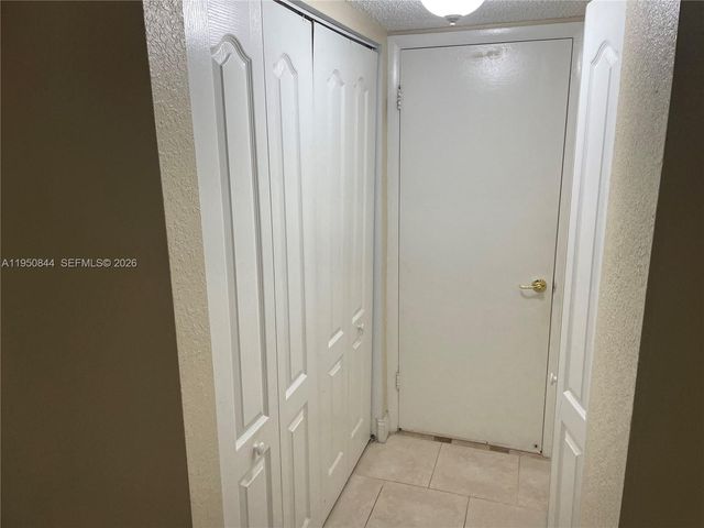 4235 N University Dr 107, Sunrise, FL 33351