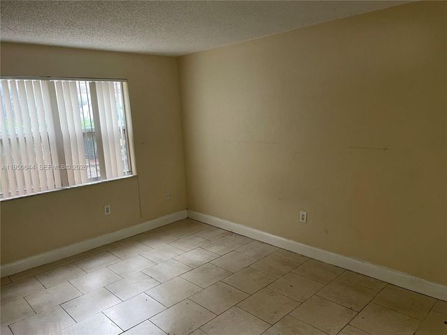 4235 N University Dr 107, Sunrise, FL 33351