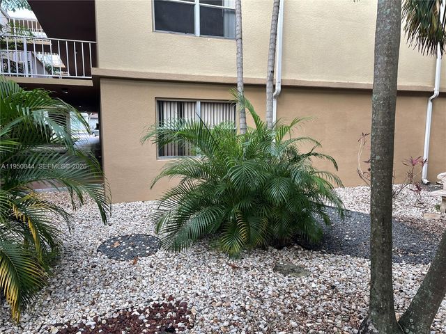 4235 N University Dr 107, Sunrise, FL 33351