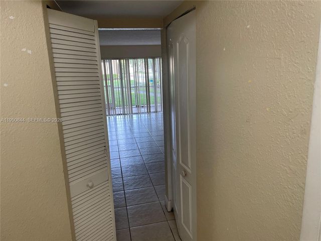 4235 N University Dr 107, Sunrise, FL 33351