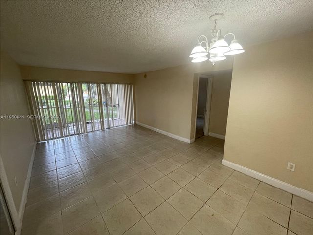 4235 N University Dr 107, Sunrise, FL 33351