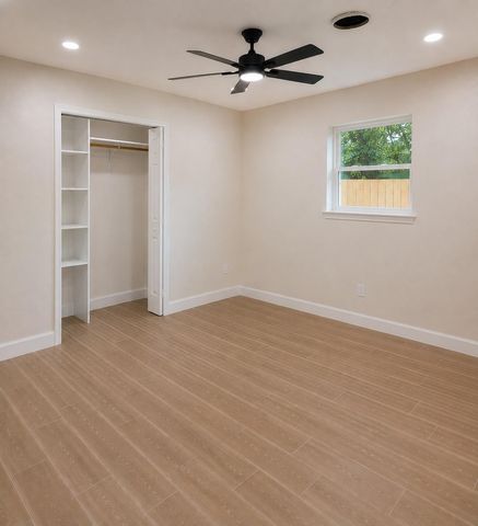 2301 Morning Drive, Baytown, TX 77520
