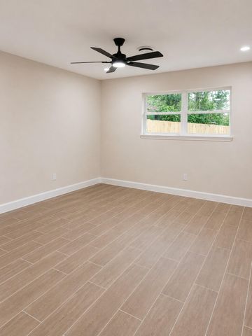 2301 Morning Drive, Baytown, TX 77520