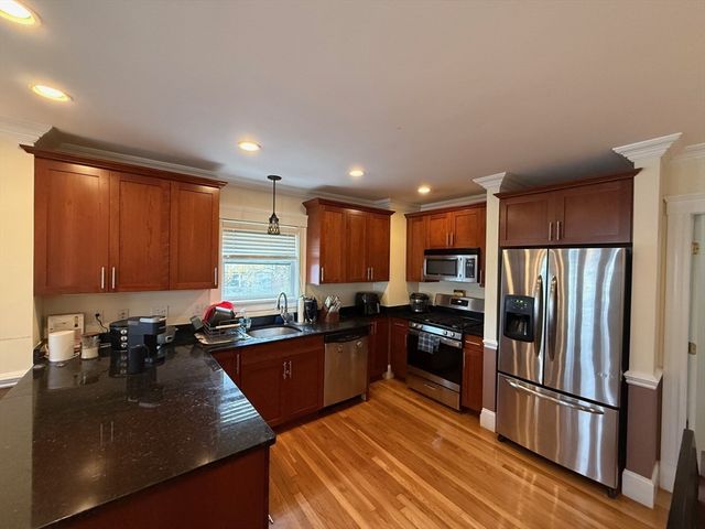 72 Bennett Street 72, Boston, MA 02135