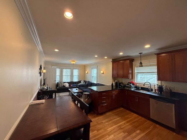 72 Bennett Street 72, Boston, MA 02135