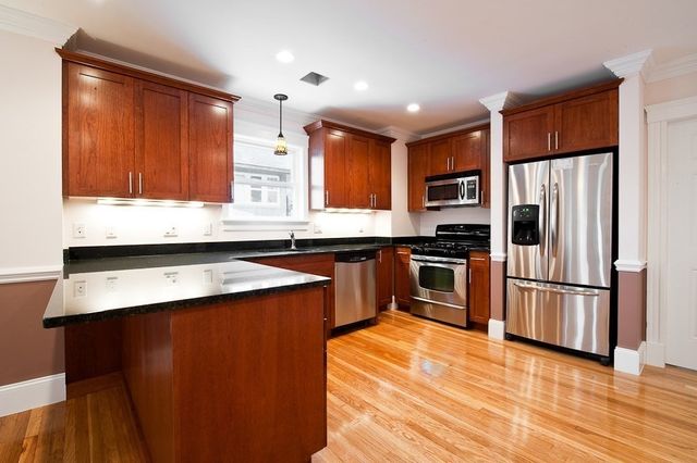72 Bennett Street 72, Boston, MA 02135