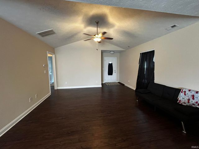 8018 Kismet Drive, Charlestown, IN 47111