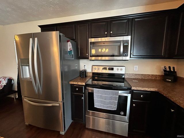 8018 Kismet Drive, Charlestown, IN 47111