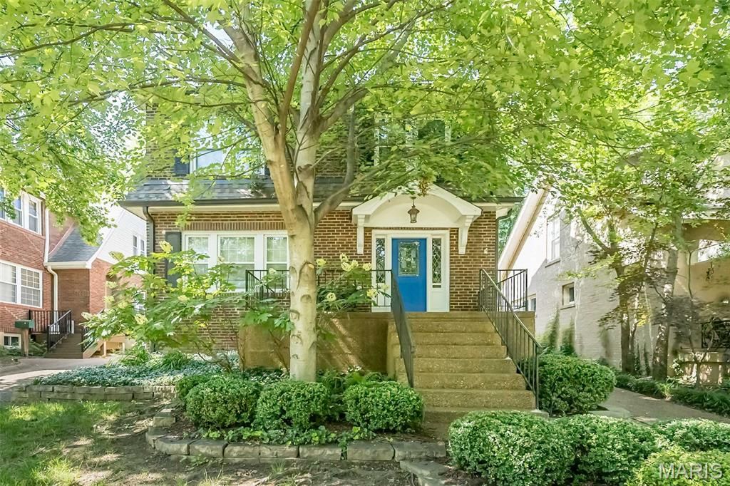 7041 Northmoor Drive, University City, MO 63105