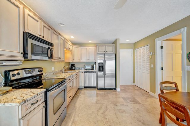 2400 S Ocean Drive 1033, Fort Pierce, FL 34949