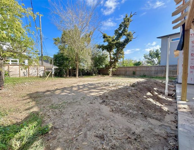 7118 Schiller Street, Houston, TX 77055