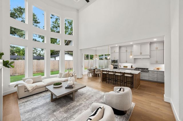 7118 Schiller Street, Houston, TX 77055