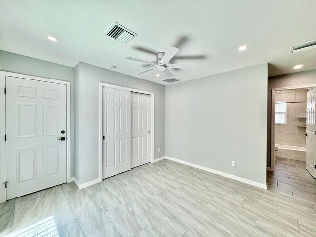 4306 PORPOISE DRIVE B, Tampa, FL 33617